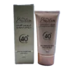 167) کرم ضد آفتاب بژ خیلی روشن SPF 40 مناسب برای پوست حساس و چرب MediSun