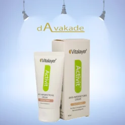 کرم ضد جوش رنگی نچرال اکتیویت ویتالایر VITALAYER
